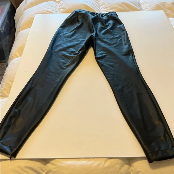 St. John faux leather pants, zipper at leg, black size S NWOT - Picture 9 of 14